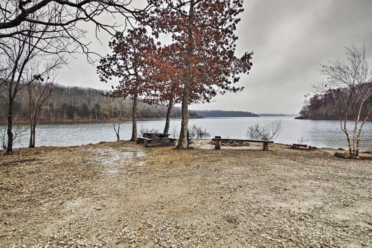 Rustic Stockton Lake Cabin Half Mile To Boat Ramp! Экстерьер фото